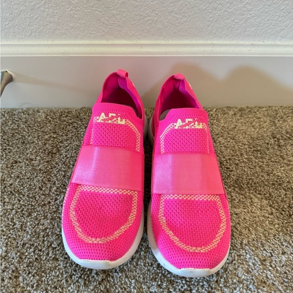 APL Techloom Bliss Pink Athletic Slip on Shoes size 9.5
